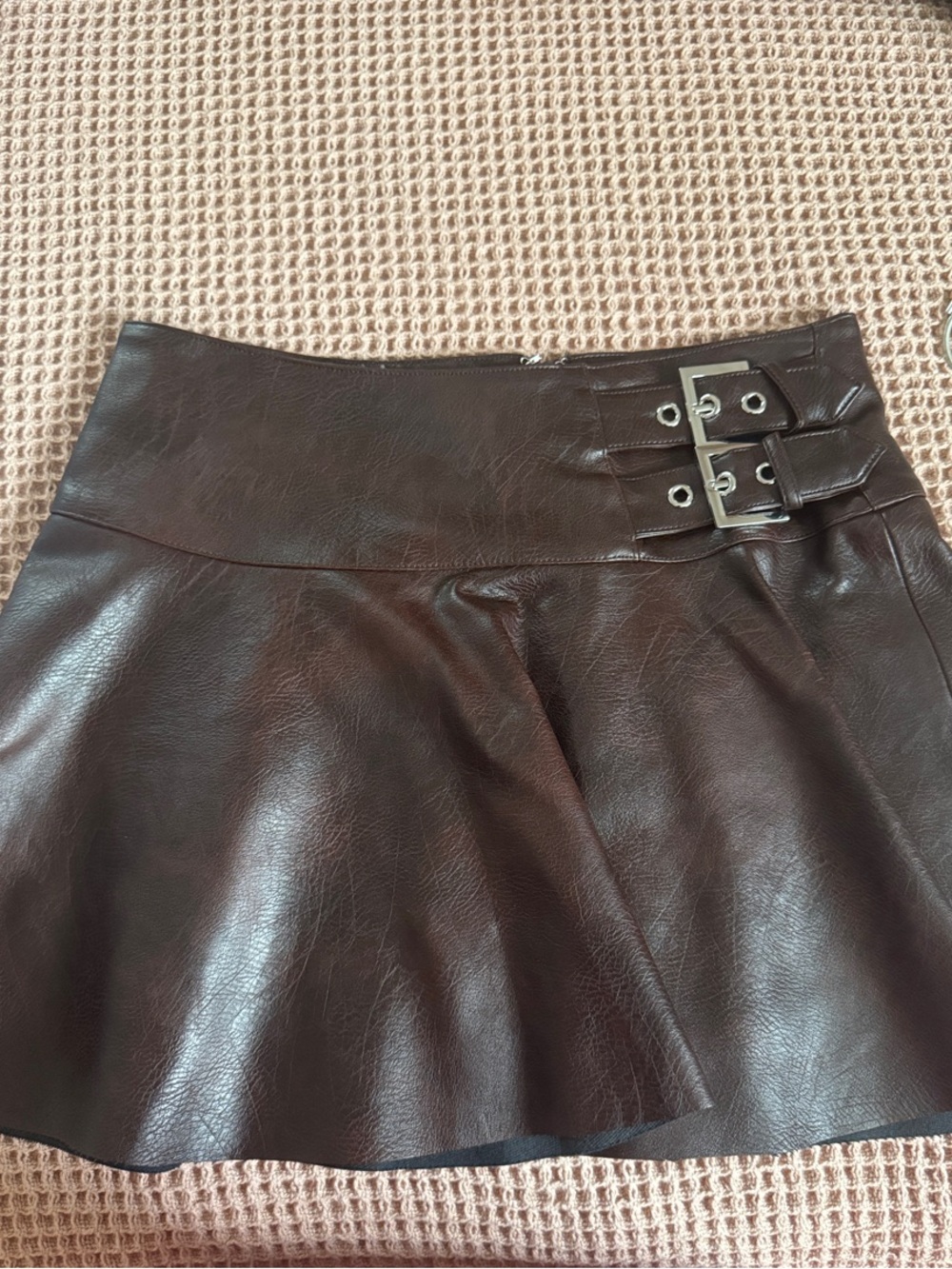 Brown Faux Leather Buckle Mini Skirt